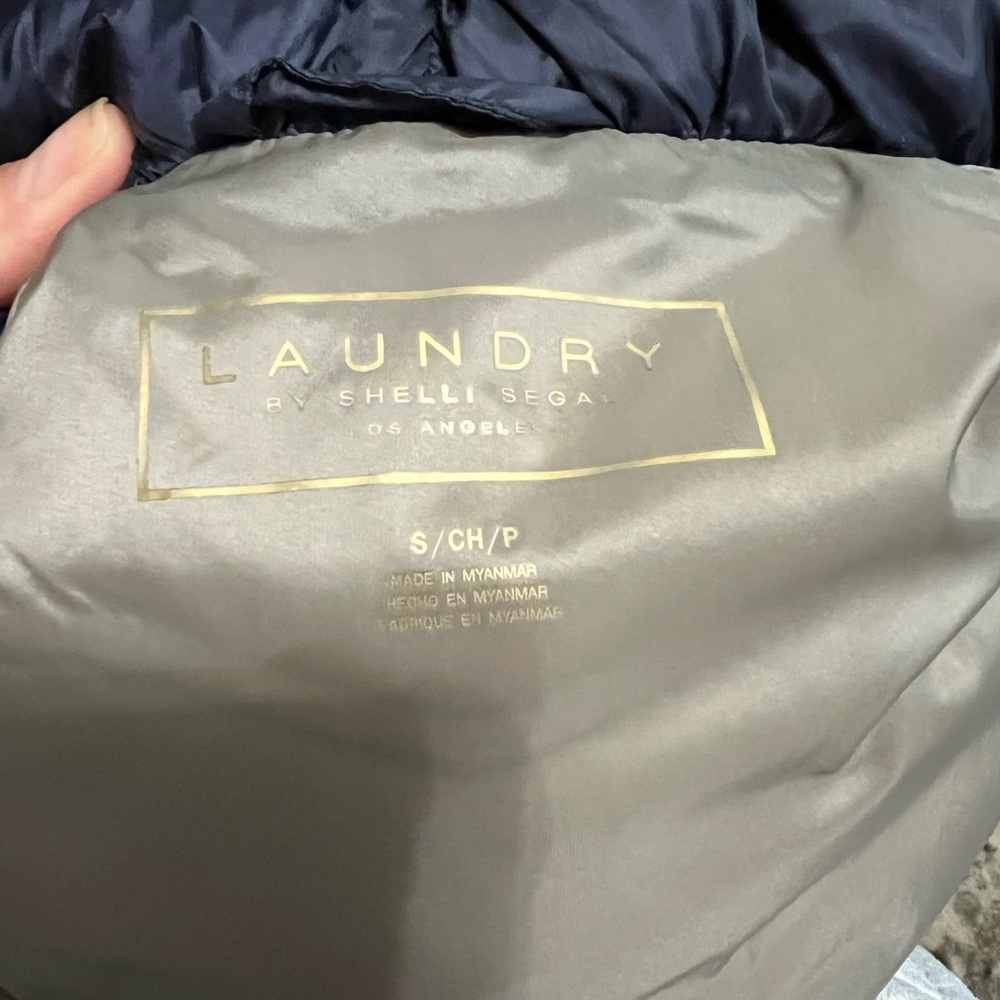 Jacket - Picture 2 of 9